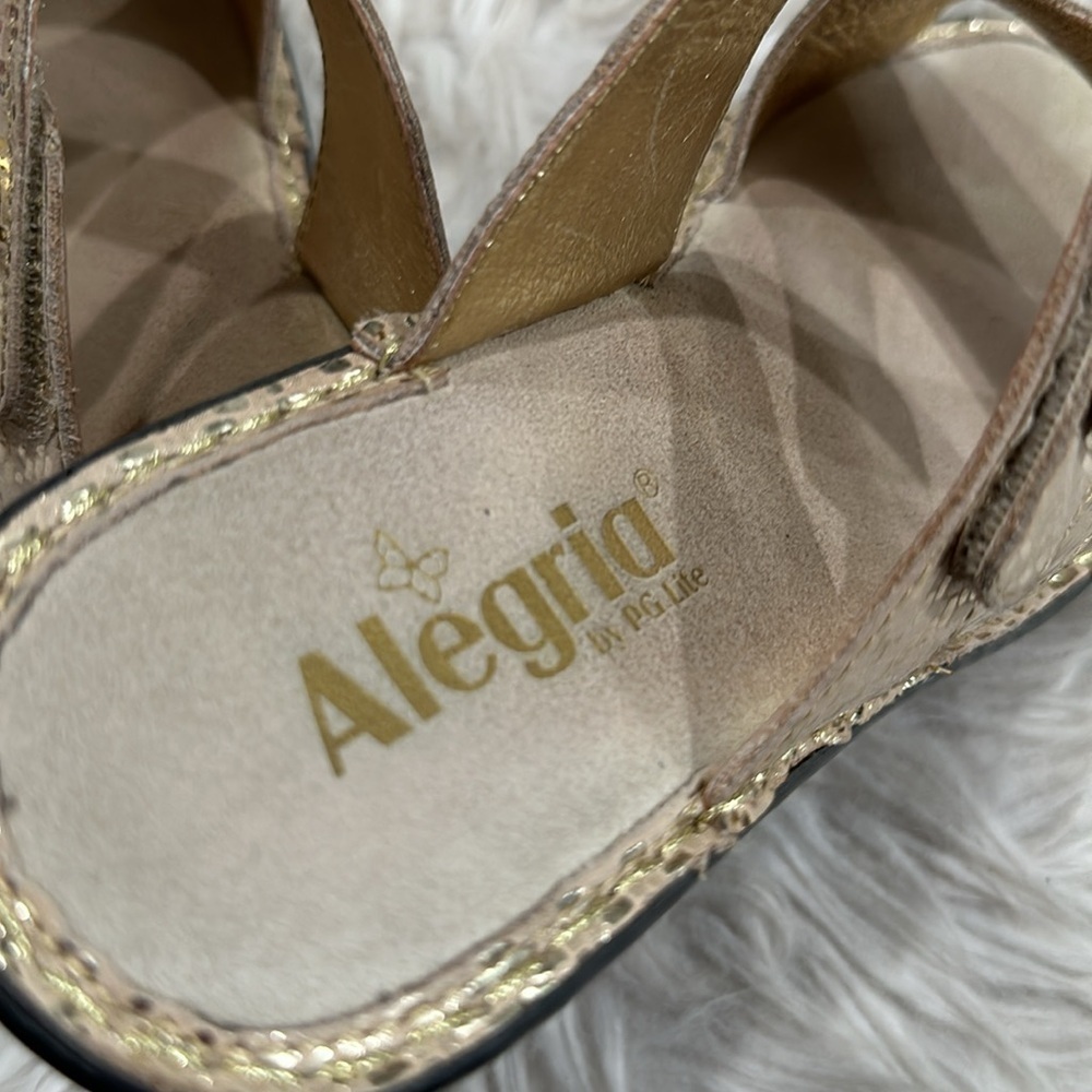 Alegria Dazzler Loti Gold Open Toe Wedge Sandal Slide Sz 38 - Picture 11 of 16